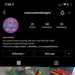 custom ash trays, rolling trays, and cups!